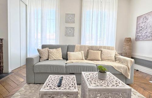 Oullins Apartment | Suite Cinnabar - Check in h24 - Wifi