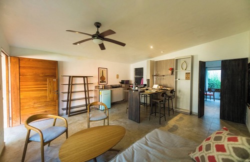 Merida Municipality House | SUITE NEAR DZIBILCHALTUN & TENNIS COURT