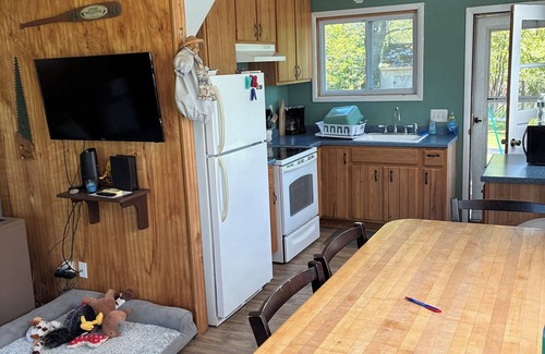 Pulaski Cottage | Summer family cabin on Lake Ontario, PulaskinNEWLY UPDATED!