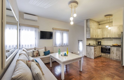 Perissa Villa | Summer House Collection - Villa Stella Luxury 3 Bedroom next to Black Sand Beach