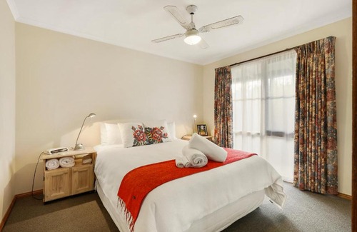 Moonambel Bed & Breakfast | Summerfield Winery and Accommodation