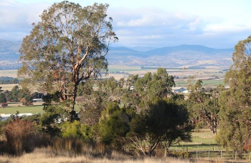 Devon Hills House | Summit Rural peace10 mins from Launceston