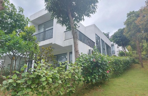 Bai Lang Apartment | Sun Blush Villas & Resort 2