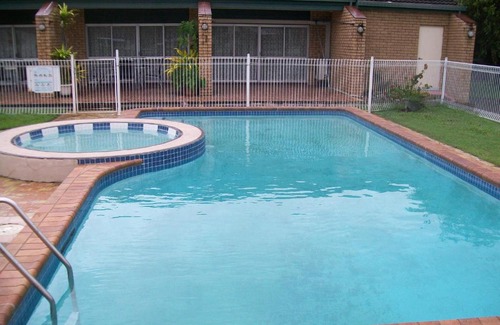 West Mackay Hotel | Sun Plaza Motel - Mackay