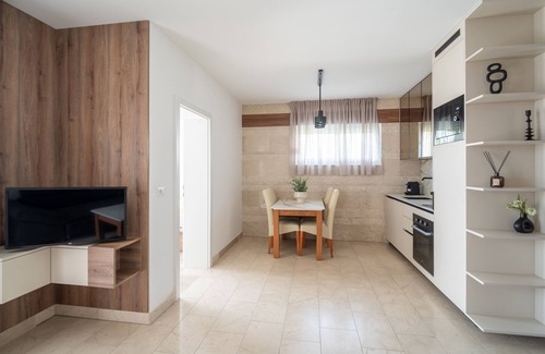 Kozino Apartment | Sunadria Apartments B5