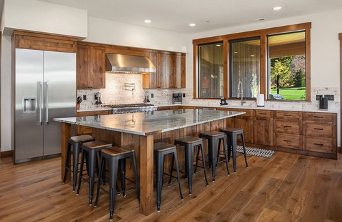 Cle Elum House | Suncadia's #1 6BR/6BA Luxury Retreat! Huge Swim Spa*Hot Tub*Game Room*5 Mstrs