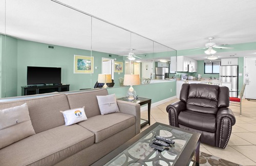 Destin Condo | SunDestin 1414 by Scenic Stays