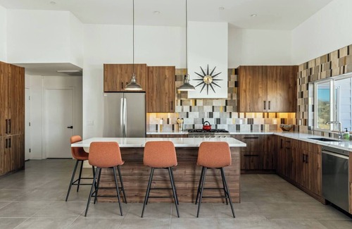 Joshua Tree House | SunDrop | Cowboy Pool, Hot Tub & Views!