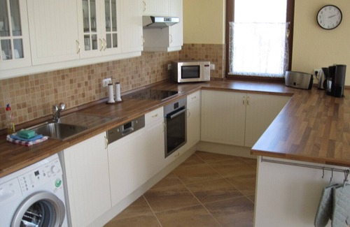 Kamminke House | SÜNN & BRIES directly on the beach: large house with fenced garden+kayaks+DSL