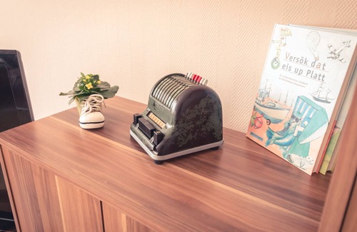 Franken Siedlung Apartment | Sunny 4-star holiday home in Stralsund, the gateway to the island of Rügen