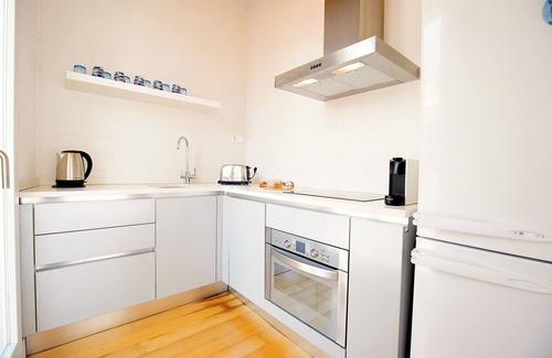 La Llotja-Born Apartment | Sunny Apartment in Palma Old Town with a 15M2 Terrace, Balcony, Wifi, AC, Bright