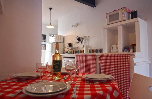 Riogordo Apartment | Sunny apartment in Andalucia with spectacular roof terrace.