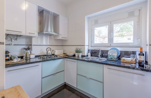 Alvalade Apartment | Sunny, Bright and Quiet Apartment, By TimeCooler