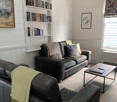 Invermay House | Sunny Character 1800's Cottage