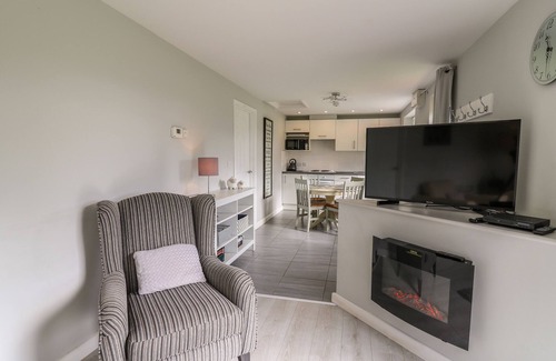 Llanfihangel Tal-y-llyn Cottage | Sunny Cottage