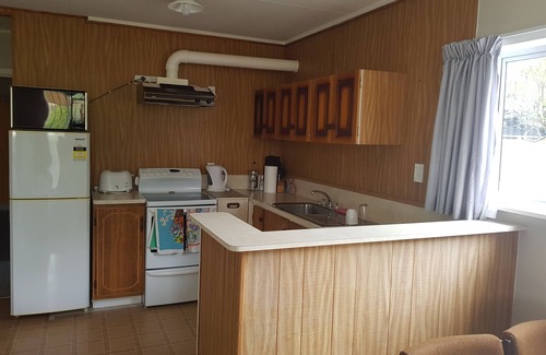 Napier Condo | Sunny - downstairs - Beach Flat