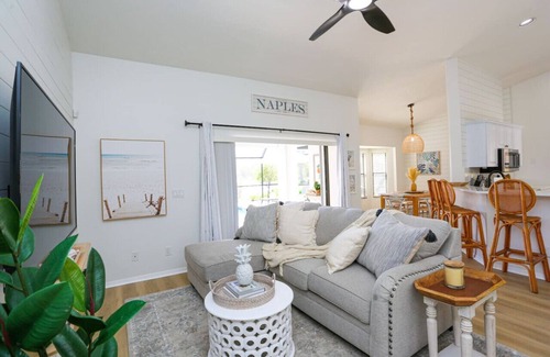 Naples House | Sunny Naples 3BR Retreat w/Heated Pool & BBQ
