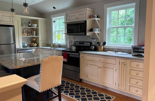 Kennebunk Apartment | Sunny, private apartment. Walk to Kennebunk Village. Close to beaches.