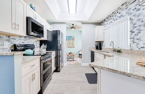 Port Orange House | "Sunrise Chateau" - Renovated, Luxury Pool Home - 3BR/2BA