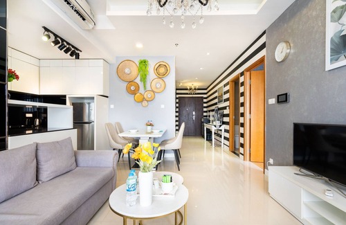 District 7 Apartment | Sunrise City Central By Dhome