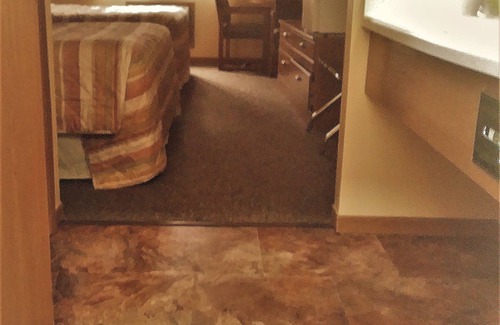 Mondovi Hotel | SunRise Inn Hotel