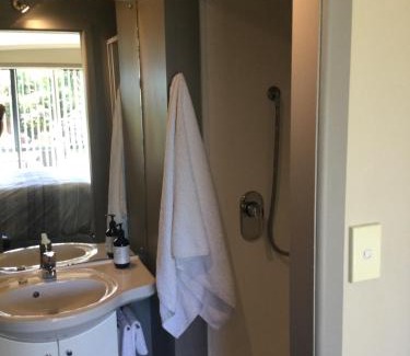 Collingwood House | Sunrise suite