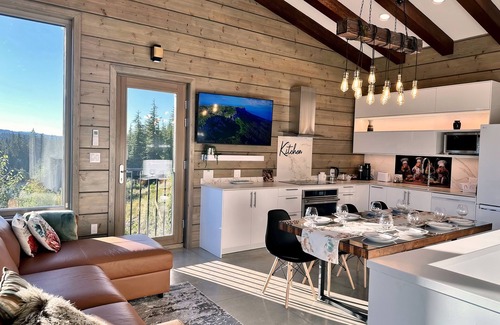 Courtenay Cabin | Sunset Lodge