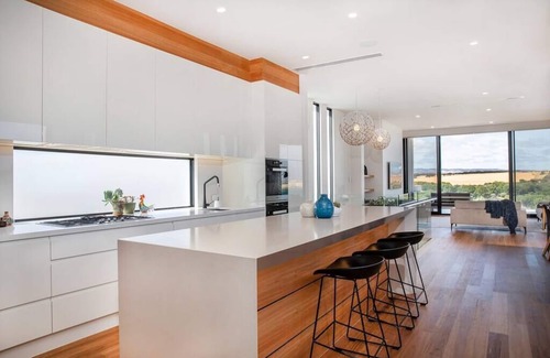 Maslin Beach House | SUNSET CLIFFS luxury stay at Maslin Beach