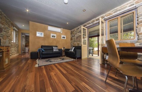 Jutland Bed & Breakfast | Sunset Cottage at 1860 Wine Country Cottages