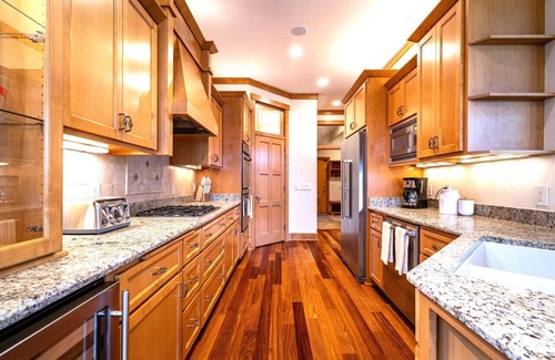 Okauchee House | Sunset Cove Lake Home: Spacious 4BR/4 BA & Hot Tub