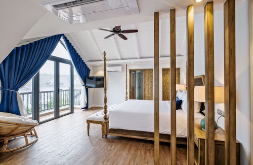 Duong To Hotel | Sunset Sanato Resort & Villas