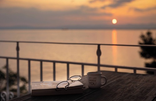 Paralia Vergas Apartment | Sunset seaside retreat Apartment in Almyros, Kalamata