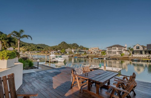 Pauanui House | Sunset View - Pauanui Waterfront Home