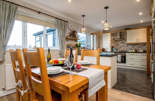 Llanfairfechan Cottage | Sunset View - Three Bedroom Cottage, Sleeps 5