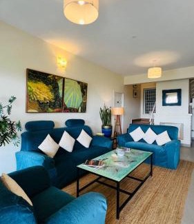 Kumaran Nagar House | Sunset Villa