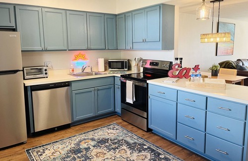Mount Dora Apartment | Sunsets and waterfront views just steps to Downtown Mount Dora, FL