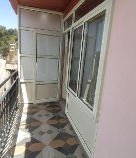 Shimla Bed & Breakfast | Sunshine Hills View B&B