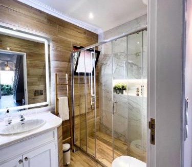 Gambelas Villa | Sunshine Villa