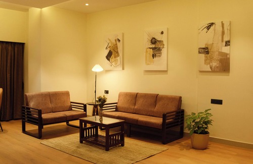 Ratnagiri Hotel | Sunstone Suites