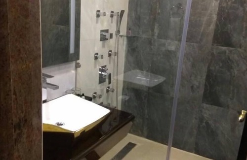 Bharathidasan Nagar Hotel | Sunway Manor