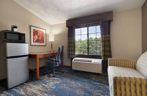 West Greenwich Hotel | Super 8 by Wyndham West Greenwich/Providence