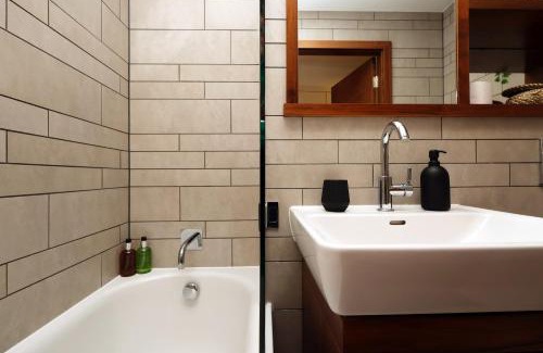 Cardiff City Centre Apartment | Super Central-Quiet-Parking-By FabAccommodation