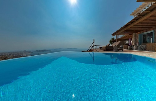 Mykonos Town Villa | Super Deluxe Mykonos Villa | Villa Celestial Vista | 11 Bedrooms | 2 Private.
