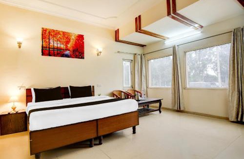 Dera Bassi Hotel | Super Hotel O Dera Bassi Ambala-Chandigarh Road