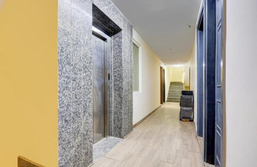 Chromepet Hotel | Super Hotel O Near Uttam Nagar East Metro