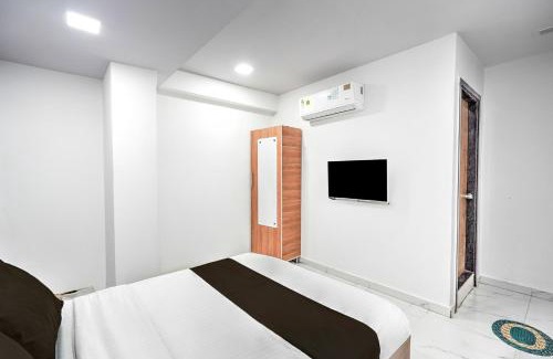 Surat Hotel | Super Hotel O Sneh Rashmi Botanical Garden Surat Formerly Stadium Plaza