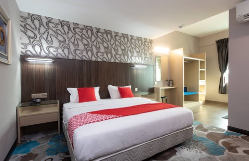 Keningau Hotel | Super OYO 89375 Regent Hotel