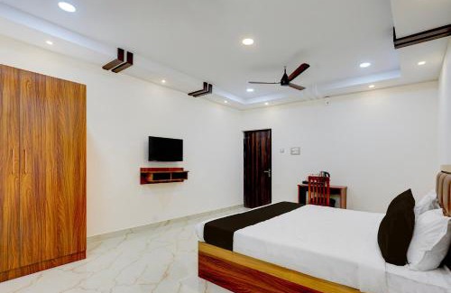 Potheri Hotel | Super Townhouse Guduvancheri Junction Formerly Zafe Commercial