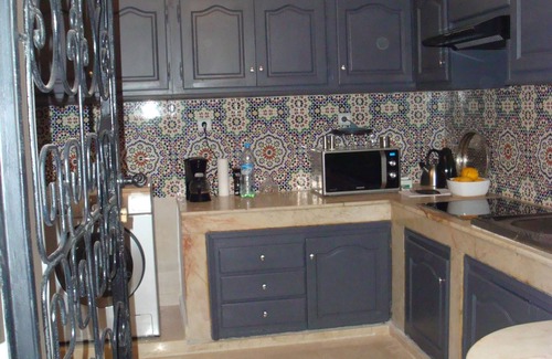 Cite Charaf House | SUPERB HOUSE IN CHARAF RESIDENTIAL AREA. FLOWER GARDEN TERRACE AND PATIO