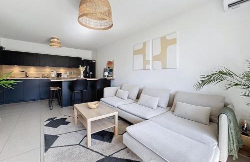 Saint-Martin Apartment | Superbe Appart 2ch, clim, terrasse, pkg, wifi, tv